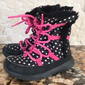 Nike Roshe sneaker winter boot